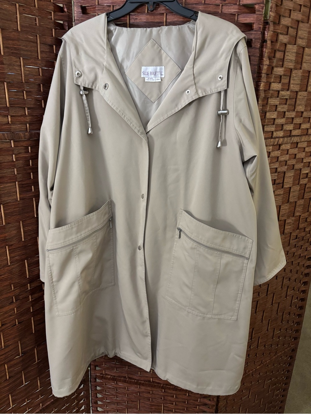 Vintage Sue Brett Beige Hooded Trench Coat with Oversized Pockets